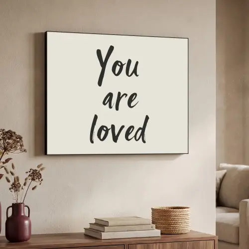 Minimalistisch - Beige - Love Textielframe zwart klein -sfeer3