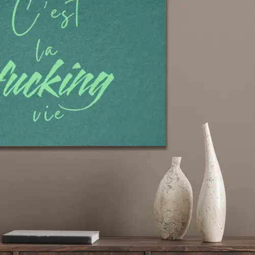 c'est la fucking vie - Groen - Handgeschreven PET vilt klein -sfeer6_closeup