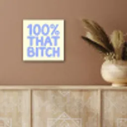 100% that bitch - Blauw - Wit aluminium wit klein -sfeer4