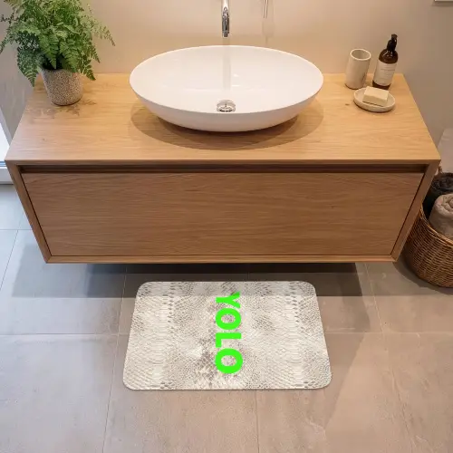 YOLO - Groen - Neon - Slangenprnt Badmat klein -sfeer1