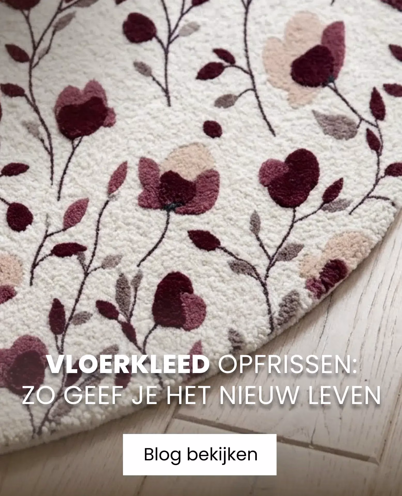 bloemig vloerkleed op vloer
