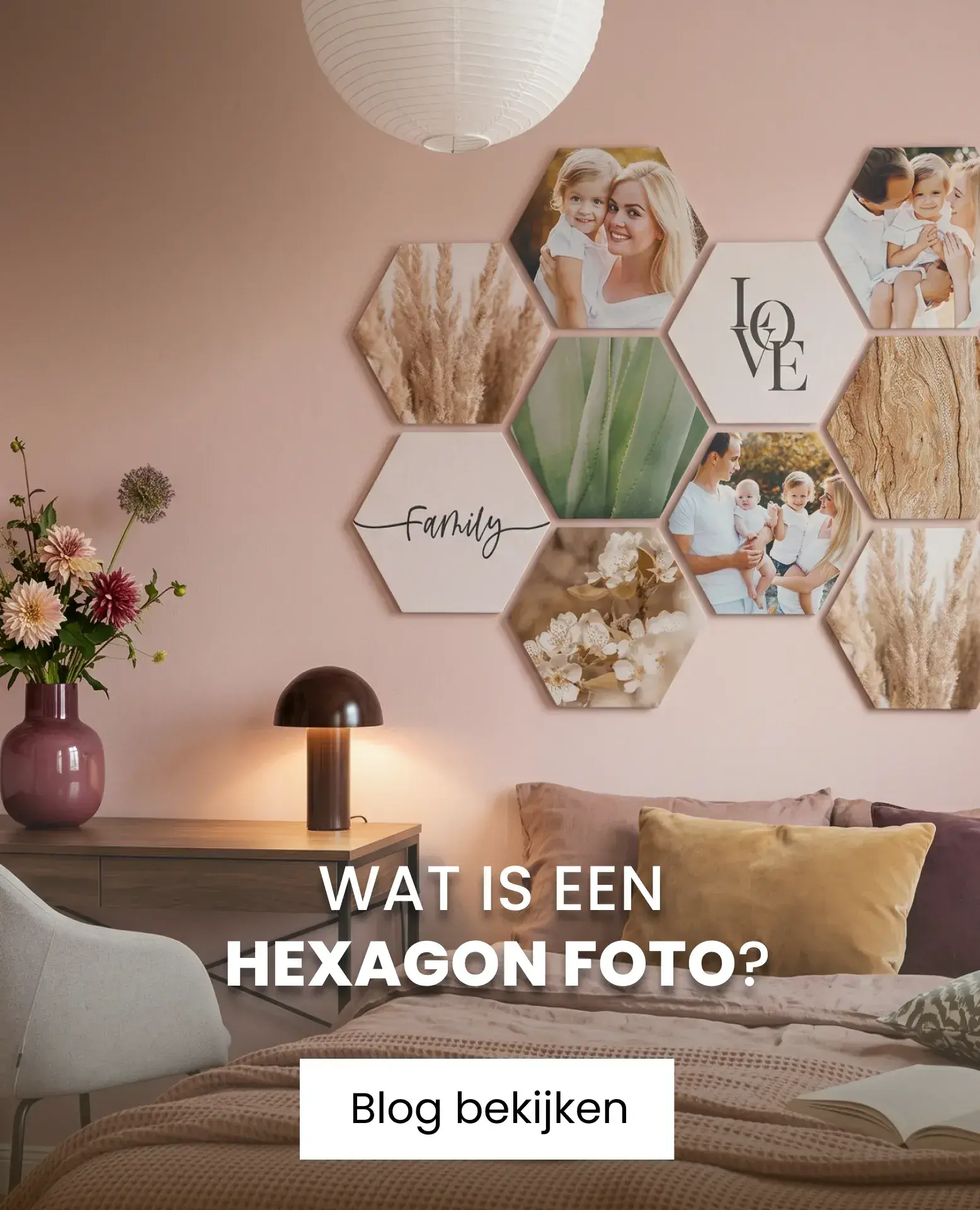 hexagons op een roze muur