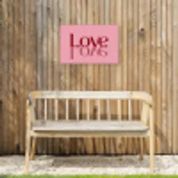 Love - Roze - Spiegeling Tuinposter op houten frame 2 cm dik klein -sfeer4