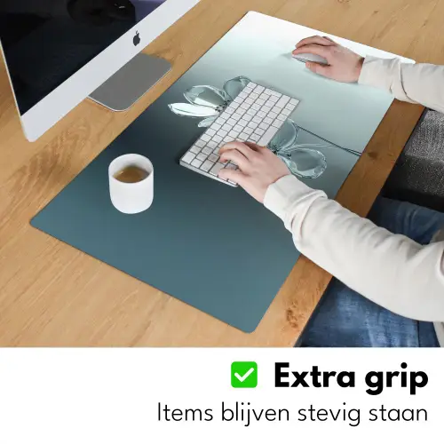 Kristal - Bloemen - Grijs Muismat XXL klein -sfeer3