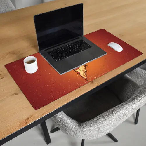 Pizza - Kaas - Rood - Pepperoni Muismat XXL klein -sfeer1