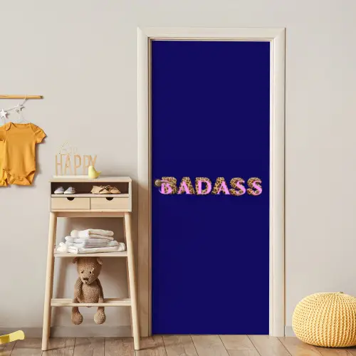 Badass - Panterpint - Schaduw - Roze deurposter klein -sfeer4