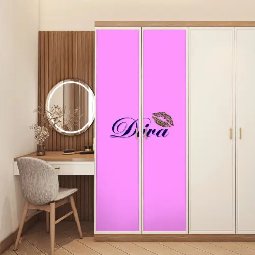 Diva - Lip - Panterprint - Roze deurposter klein -sfeer3