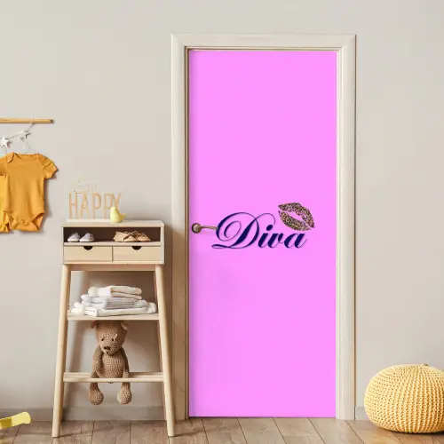 Diva - Lip - Panterprint - Roze deurposter klein -sfeer4