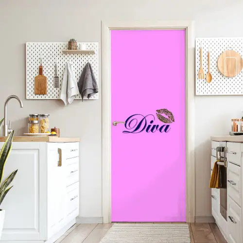 Diva - Lip - Panterprint - Roze deurposter klein -sfeer5