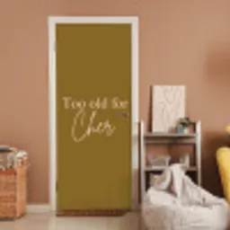 Groen - Too old for cher - Roze deurposter klein -sfeer1
