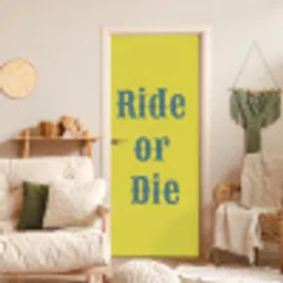 Ride or die - Geel - Blauw deurposter klein -sfeer2