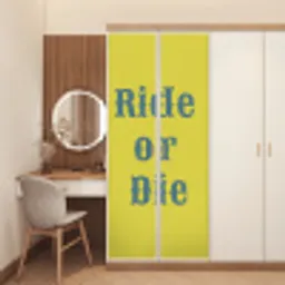 Ride or die - Geel - Blauw deurposter klein -sfeer3