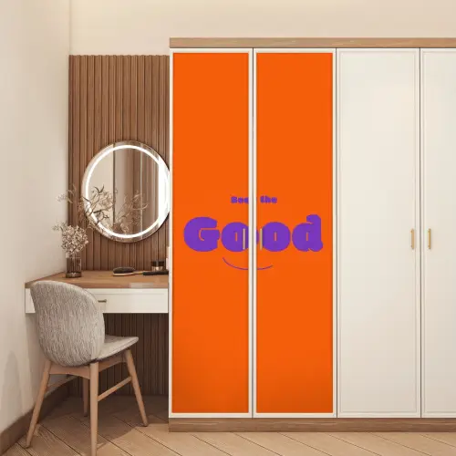 See the good - Paars - Oranje - Smiley deurposter klein -sfeer3