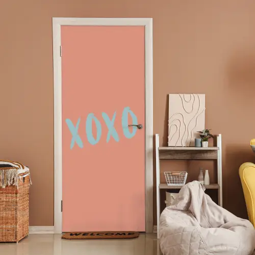 XOXO - Blauw - Perzikkleur deurposter klein -sfeer1