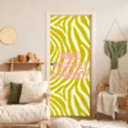Zebraprint - Priority - Roze deurposter klein -sfeer2