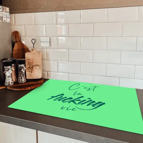 c'est la fucking vie - Groen - Penseelstijl Inductie beschermer vinyl 3mm klein -sfeer3