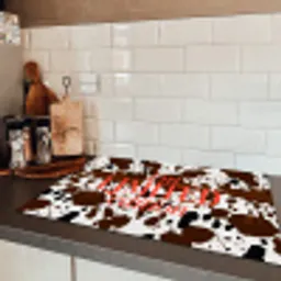 Koeienprint - Limited edition - Rood Inductie beschermer vinyl 3mm klein -sfeer3