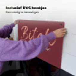 Bitch please - Rood - Blauw Inductie beschemer met haakjes klein -ky-ophangen-nl