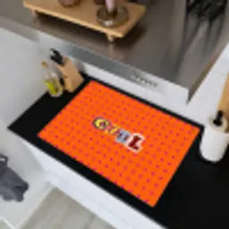 Cool - Stippen - Oranje Inductie beschemer met haakjes klein -sfeer1