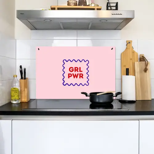 Grl pwr - Roze - Kader Inductie beschemer met haakjes klein -sfeer2