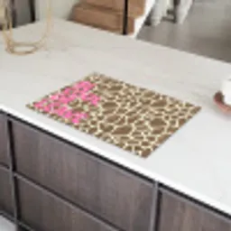 Tekst - Be cool or leave - Roze - Giraffenprint Inductie beschermer vinyl 3mm klein -sfeer8
