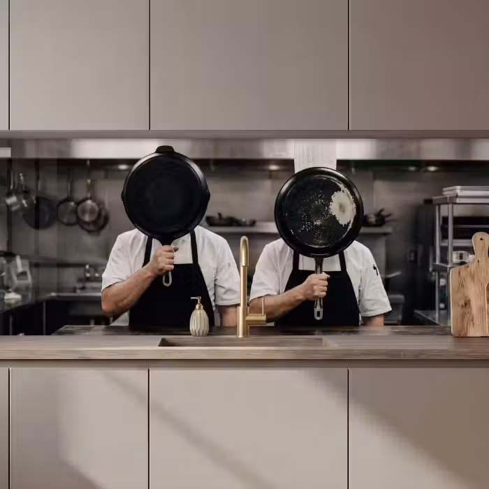 Keuken achterwand - Koks - Koekenpannen - Keuken
