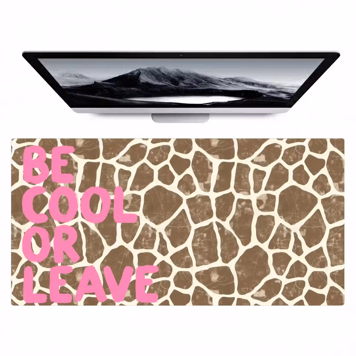 Tekst - Be cool or leave - Roze - Giraffenprint Muismat XXL klein -zzz3d