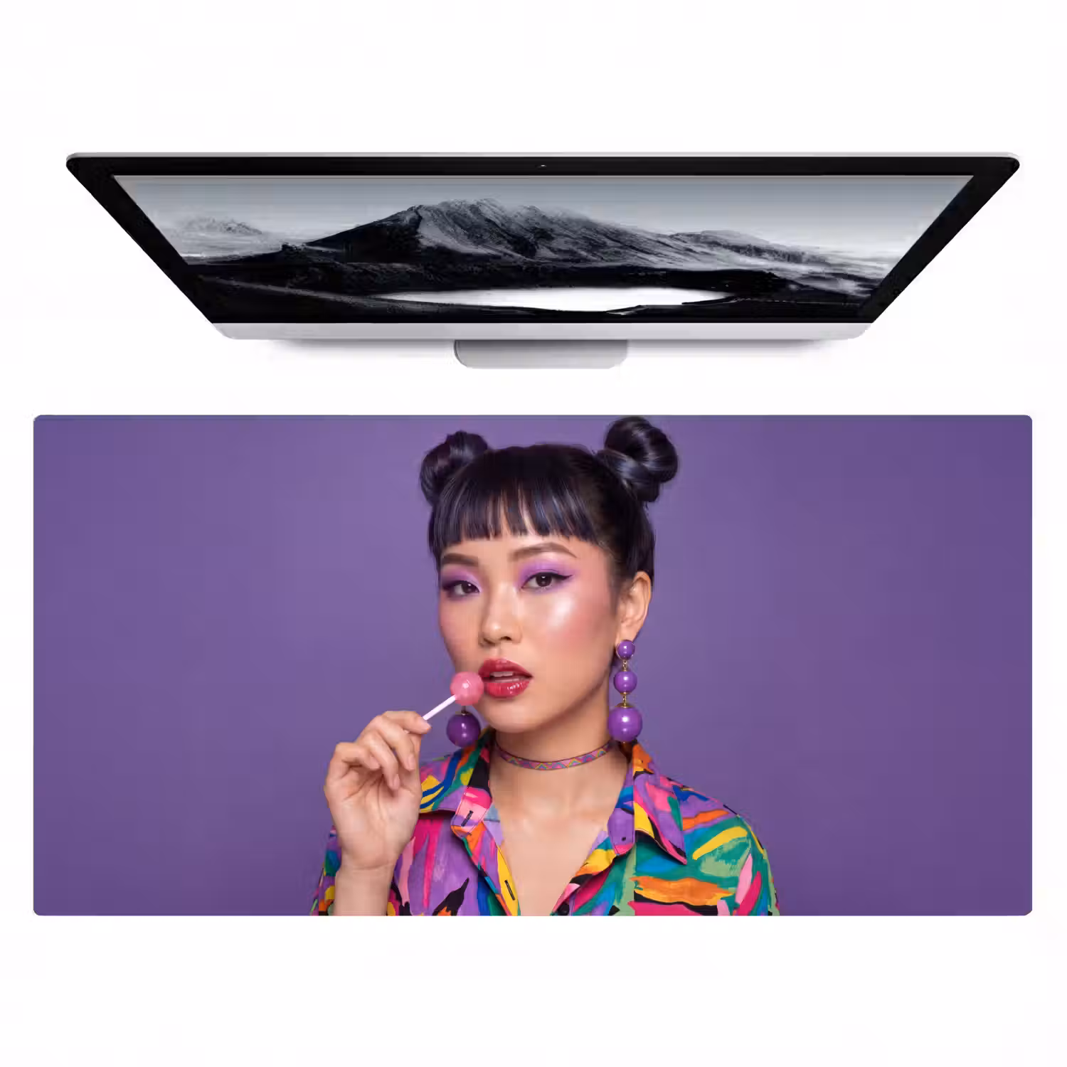 Vrouw - Portret - Make-up - Paars - Levendig Muismat XXL klein -zzz3d