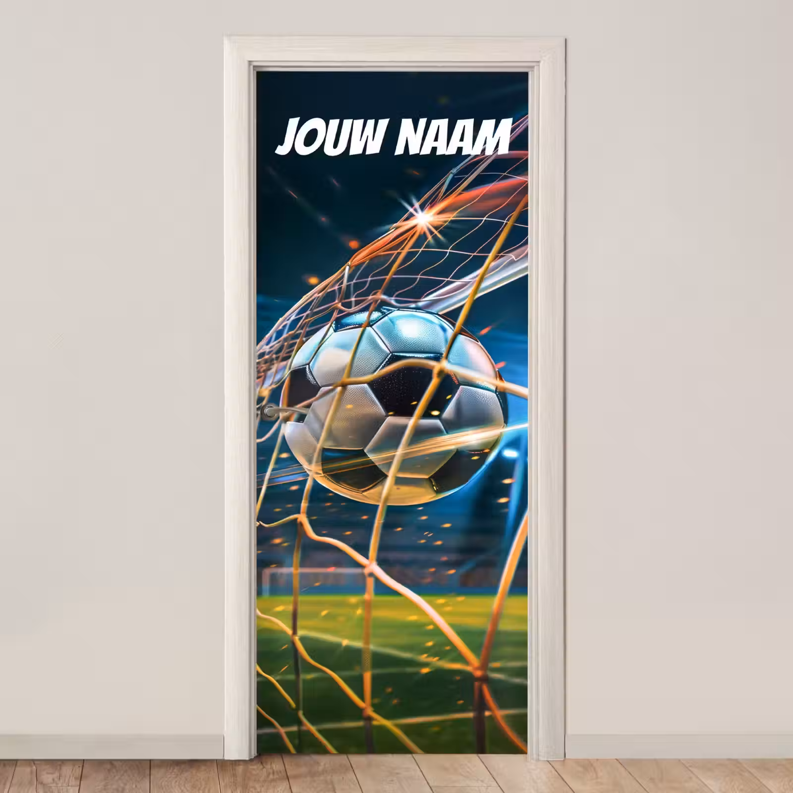 Voetbal die in het doel vliegt met vonken en personaliseerbare tekst bovenaan. deurposter klein -3d_beige