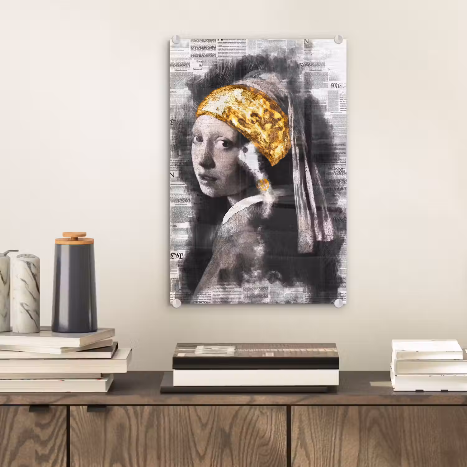Meisje met de parel - Johannes Vermeer - Krant - Goud plexiglas 5mm klein -sfeer1