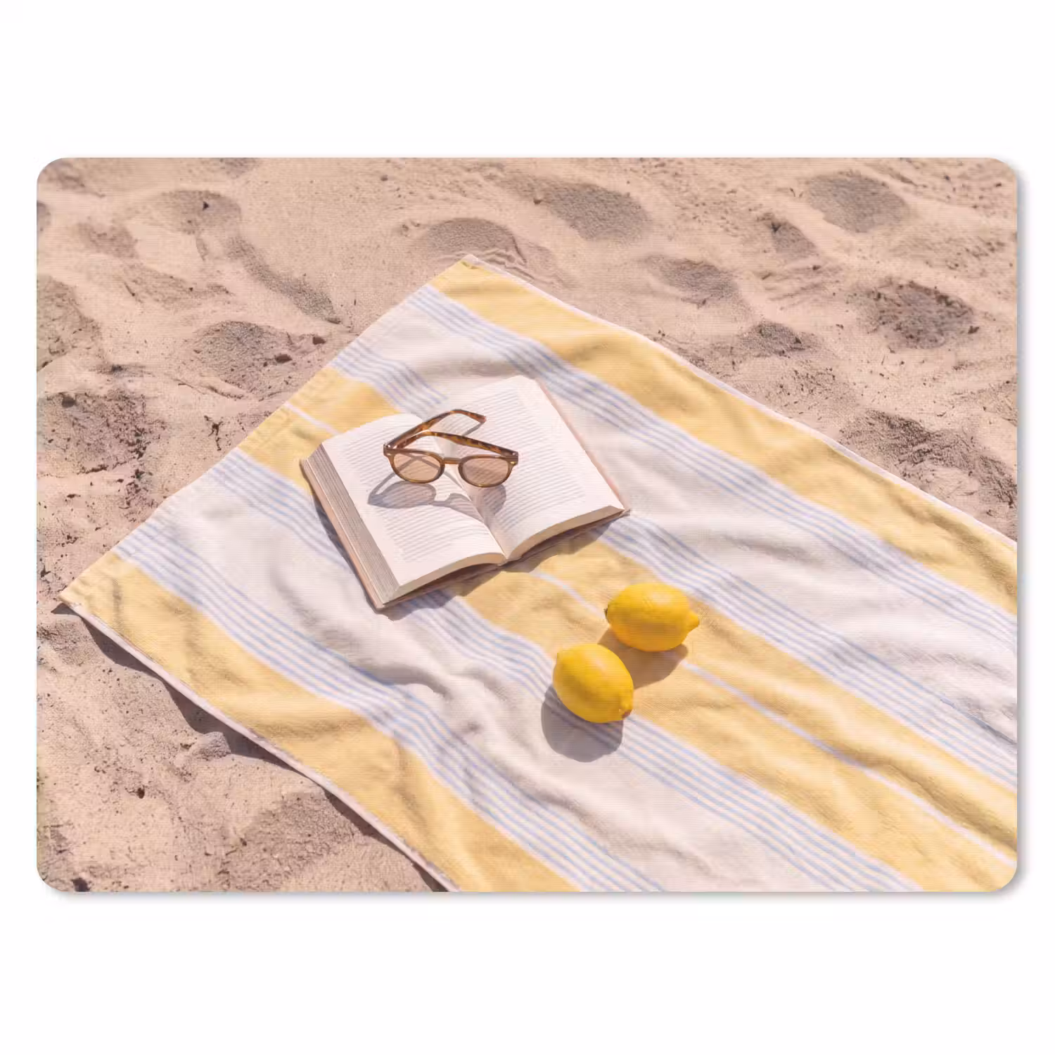 Boek - Zonnebril - Strand - Zomer - Geel muismat rubber klein -3d