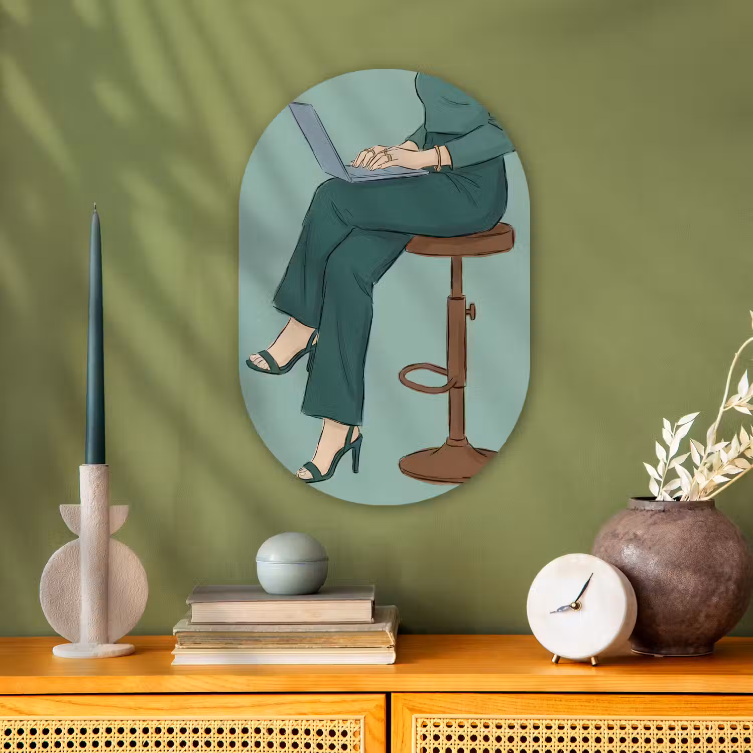 Vrouw - Laptop - Zittend - Illustratie - Groen Wandcirkel Ovaal Forex klein -sfeer2