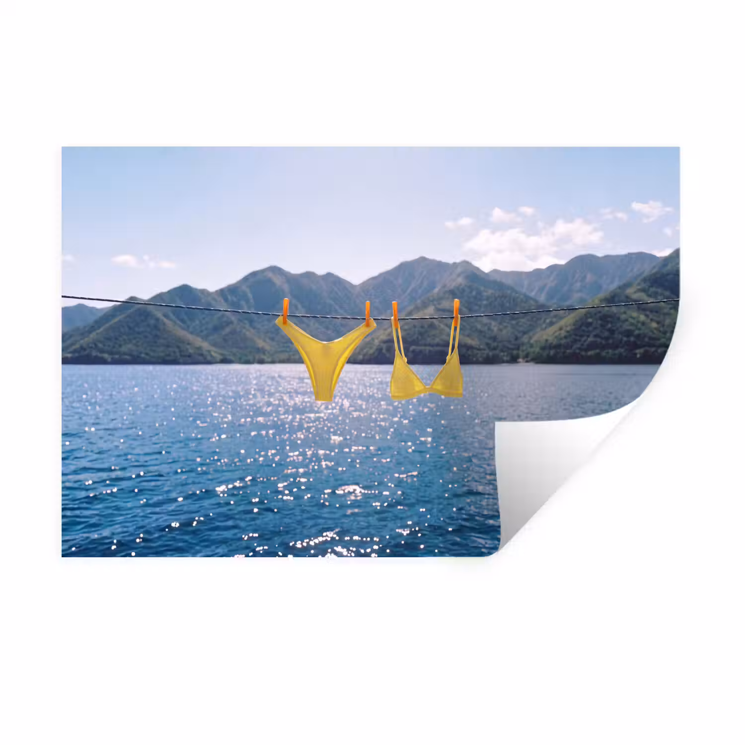 Badmode - Bikini - Zee - Bergen - Geel Muursticker klein -3d