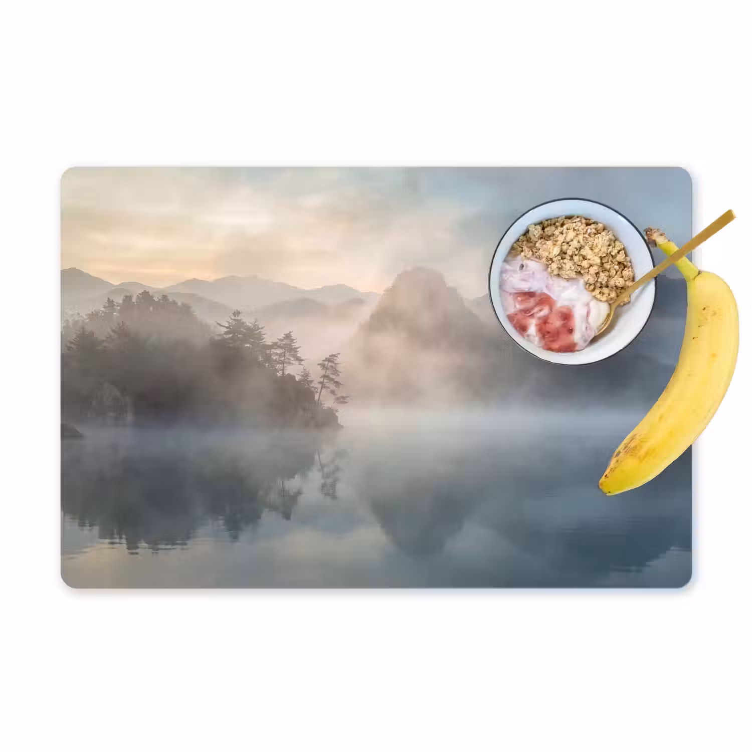 Landschap - Bergen - Mist - Water - Natuur Placemat vinyl groot -zzzproduct_Kitchenyeah-website