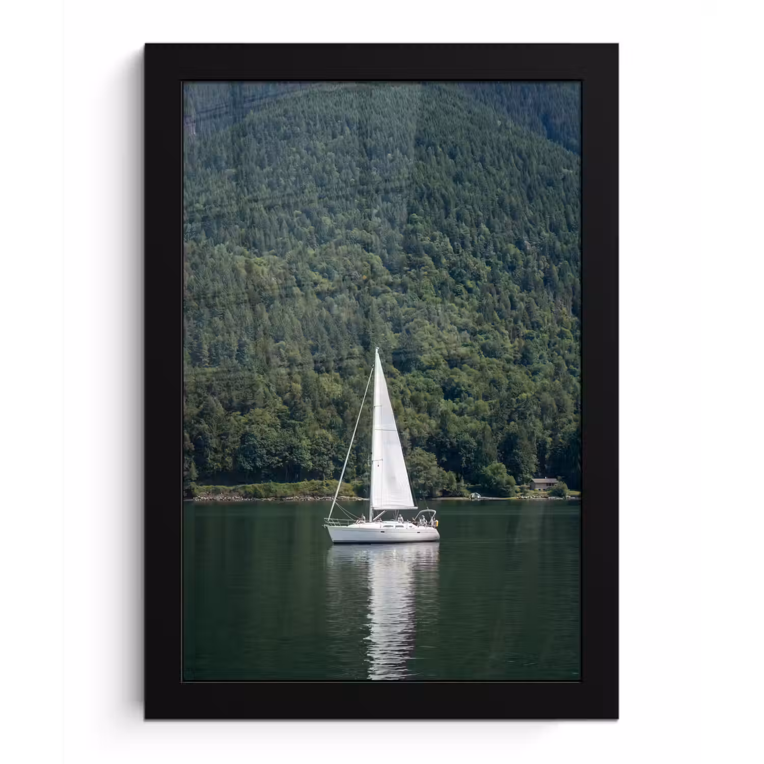 Zeilboot - Water - Bergen - Natuur - Groen fotolijst zwart zonder passe partout klein -3d