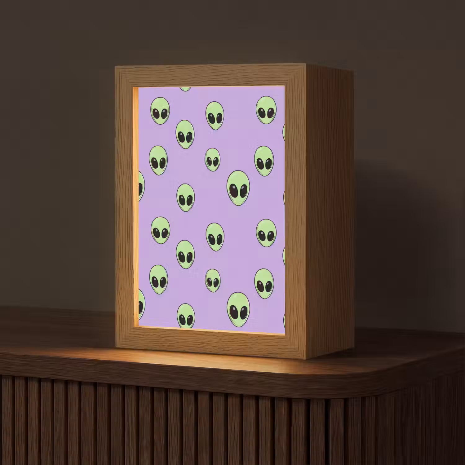 Alien - Retro - Lila Light Box met kabel (Tafellamp) klein 925 -z3d_website