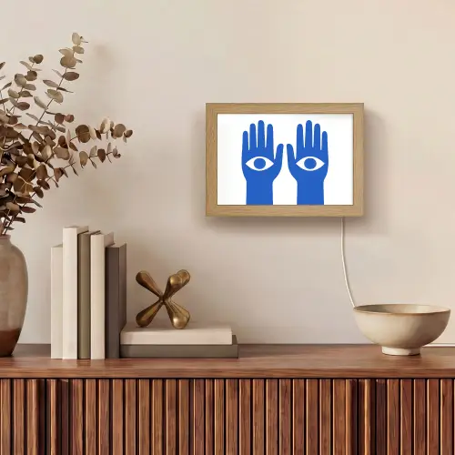 Handen - Twee - Ogen - Blauw Light Box met kabel (Wandlamp) klein -sfeer2