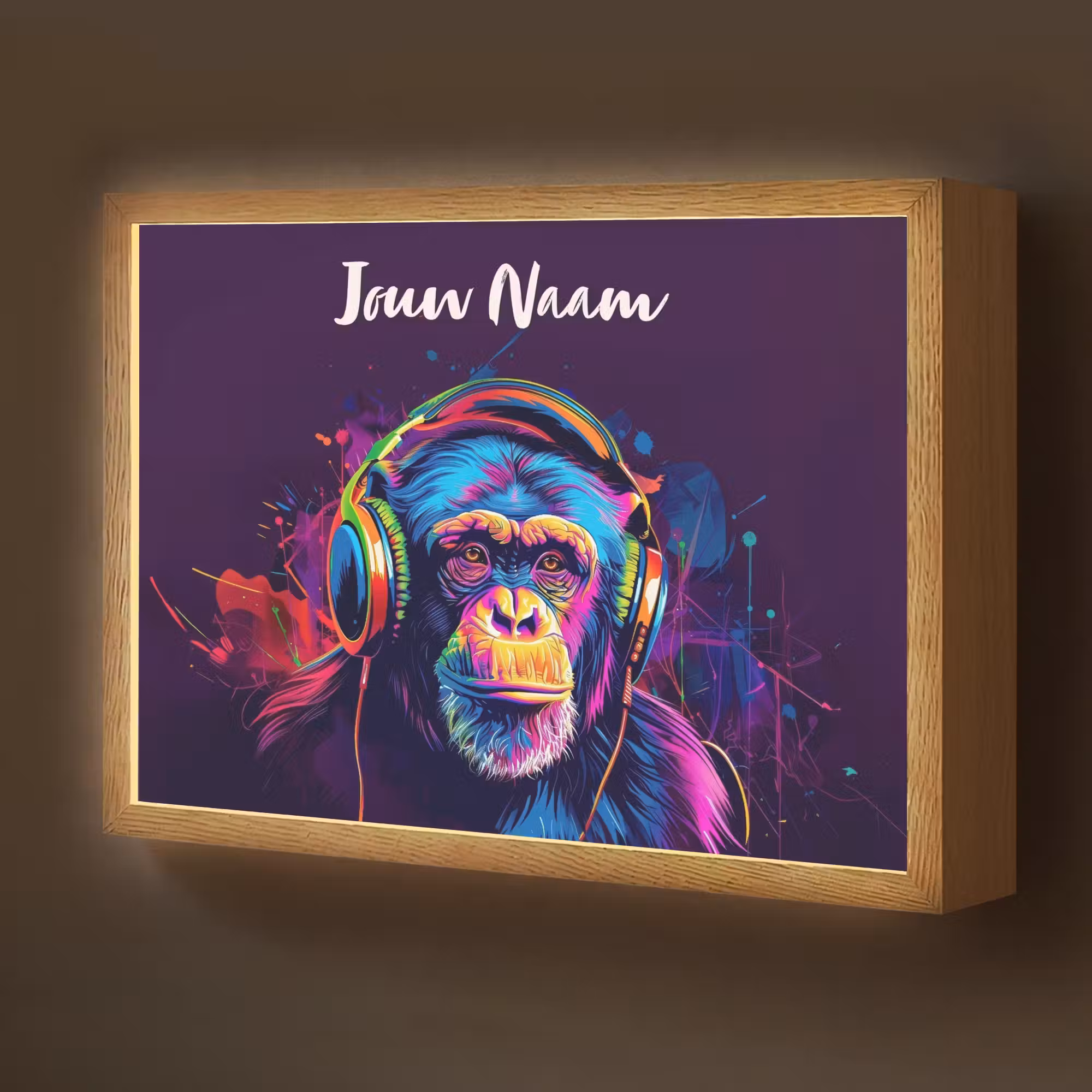 Lightbox - Wandlamp kinderkamer met naam - Aap - Koptelefoon - Muziek - Kleurrijk