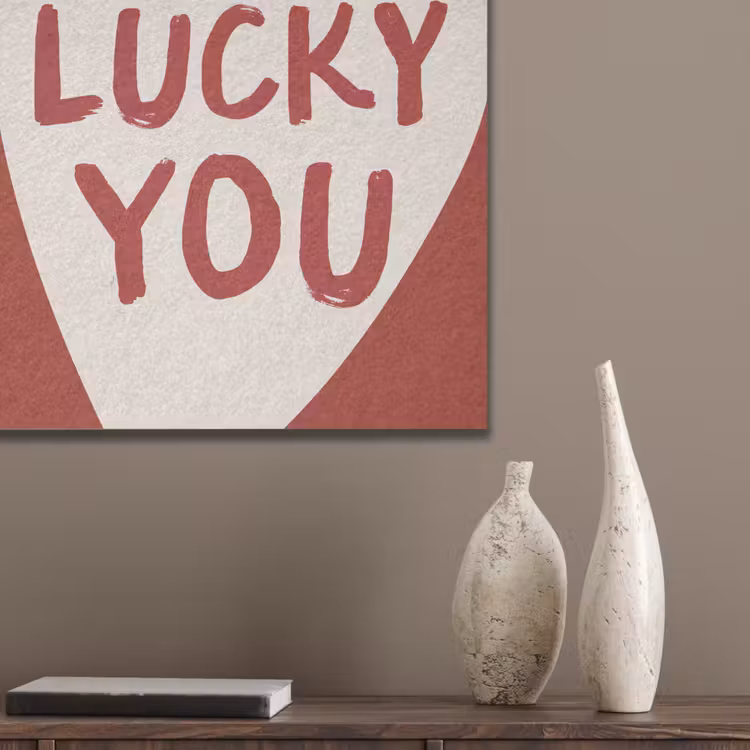 Lucky - Hart - Rood PET vilt klein -sfeer6_closeup