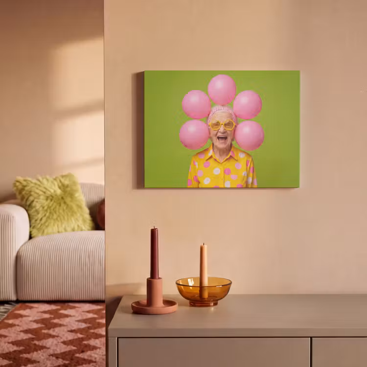 Mens - Ballonnen - Feest - Kleurrijk - Roze PET vilt klein -sfeer1