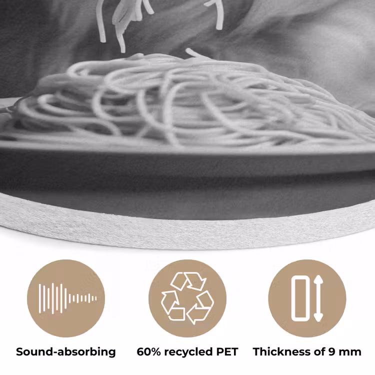 Golden Retriever - Hond - Vrolijk -  Bord spaghetti - Zwart - wit Akoestische PET Vilt - Rond klein -closeup_NL