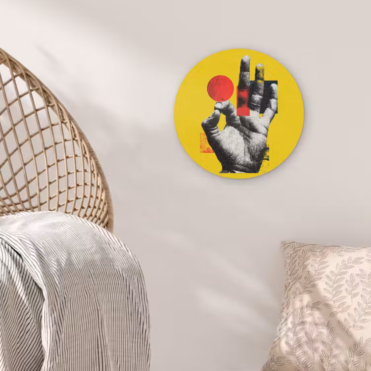 Hand - Rode cirkel - Geel Akoestische PET Vilt - Rond klein -sfeer4