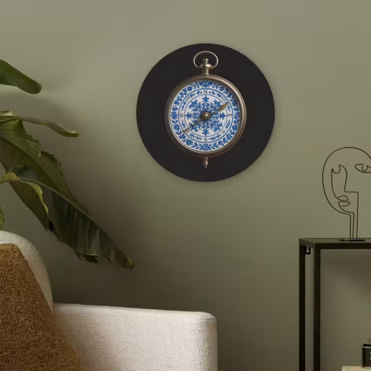 Kompas - Delfts blauw - Zwart Akoestische PET Vilt - Rond klein -sfeer2