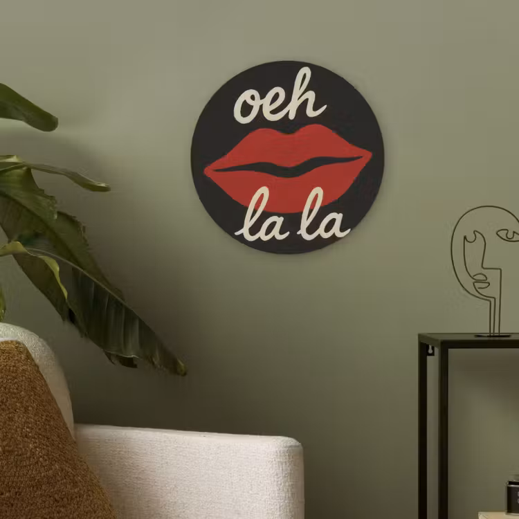 Lip - Rood - Quote Akoestische PET Vilt - Rond klein -sfeer2