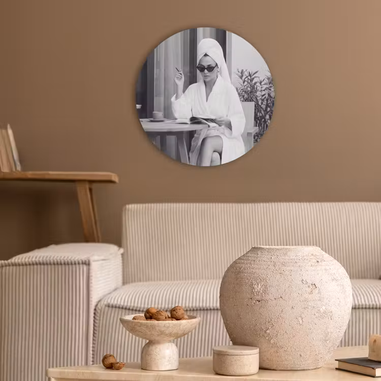 Modern - Vrouw - Zwart - Wit Akoestische PET Vilt - Rond klein -sfeer1