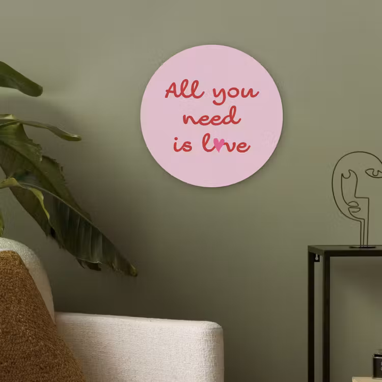 Tekst - Roze - Love - Hart Akoestische PET Vilt - Rond klein -sfeer2