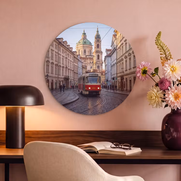 Tram - Straat - Stadsgezicht - Klassiek - Rood Akoestische PET Vilt - Rond klein -sfeer3