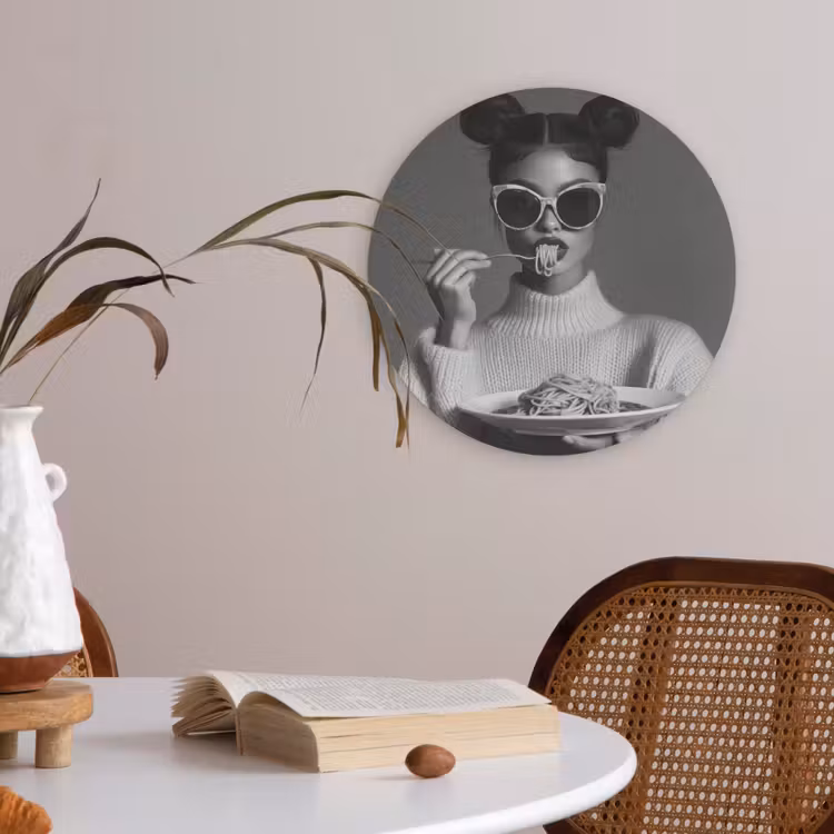 Vrouw - Pasta - Zonnebril Akoestische PET Vilt - Rond klein -sfeer3