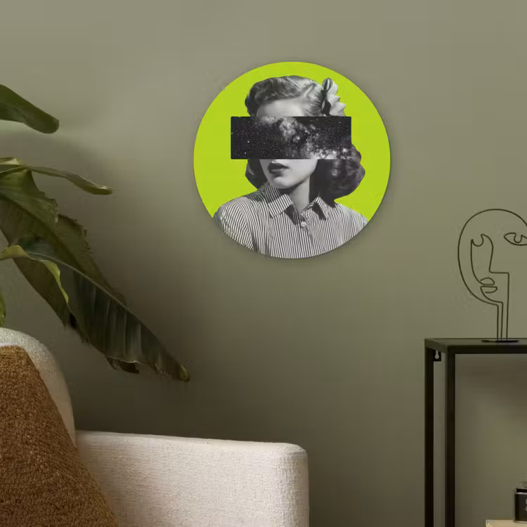 Vrouw - Sterrenhemel - Groen Akoestische PET Vilt - Rond klein -sfeer2