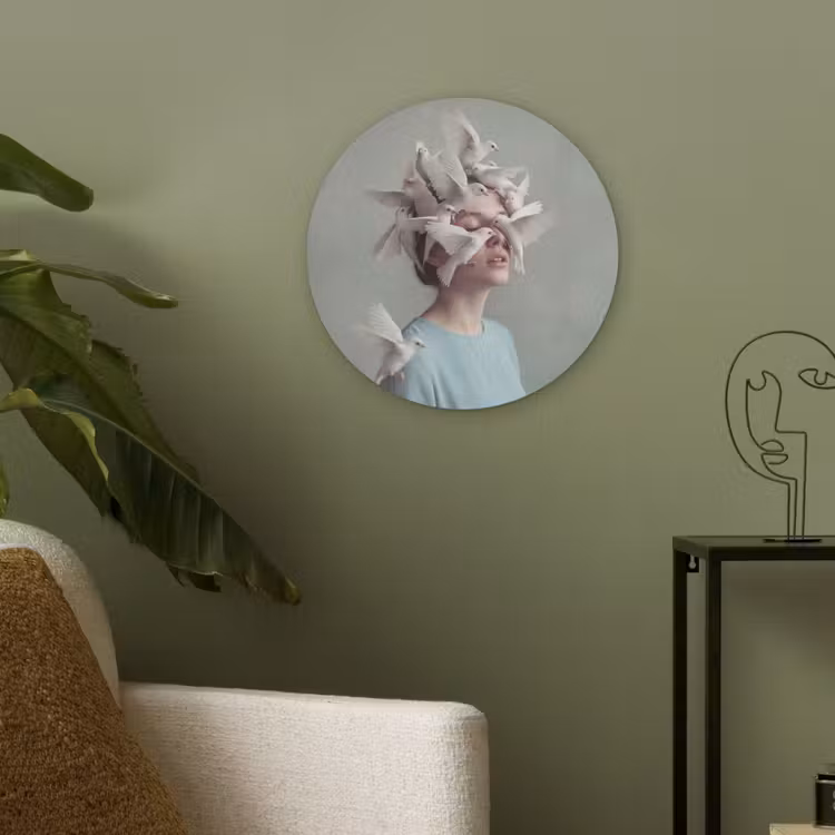 Vrouw - Vogels - Abstract - Modern - Wit Akoestische PET Vilt - Rond klein -sfeer2
